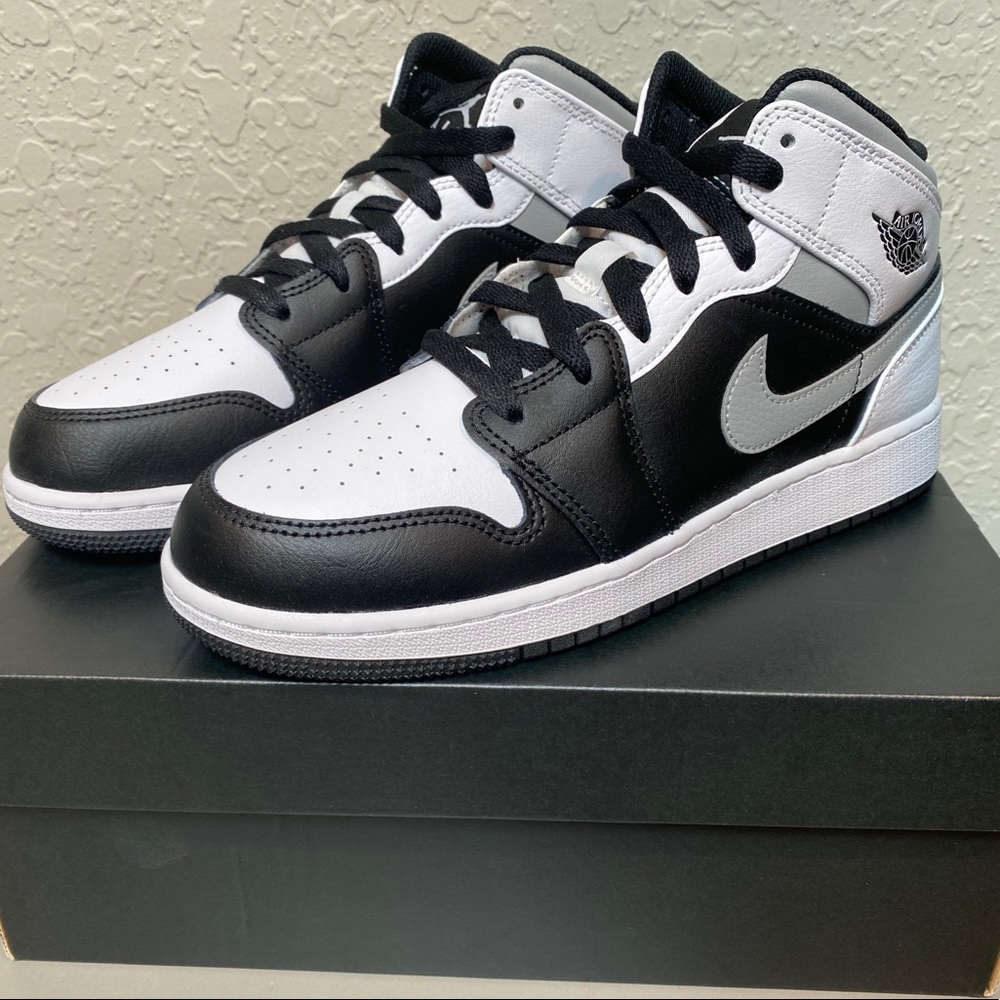 Air Jordan 1 Mid GS